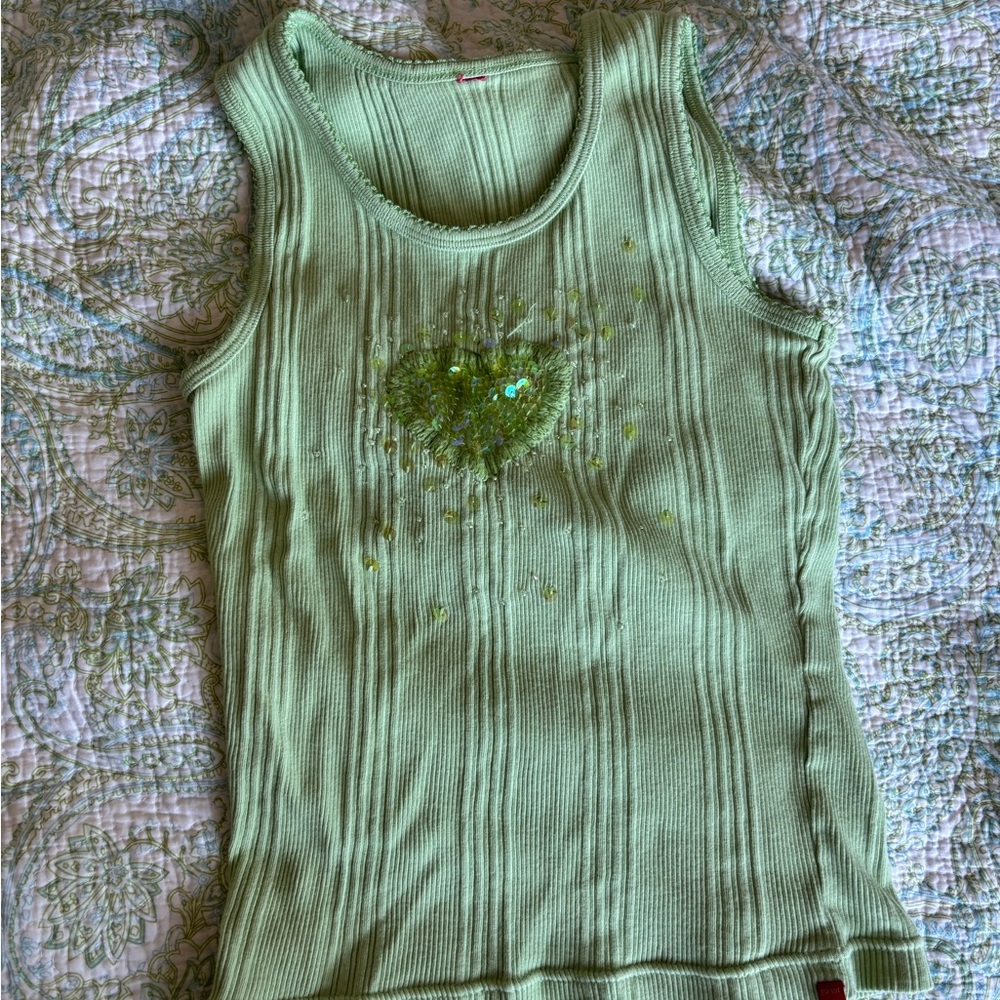 Esprit vintage Green Sleeveless Ribbed Top with Heart Design